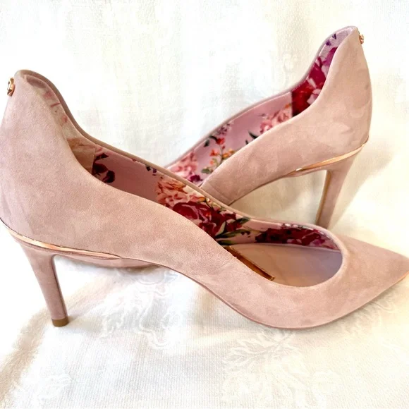 Elegant Pink Suede Women's Heels - Picture 2 of 12